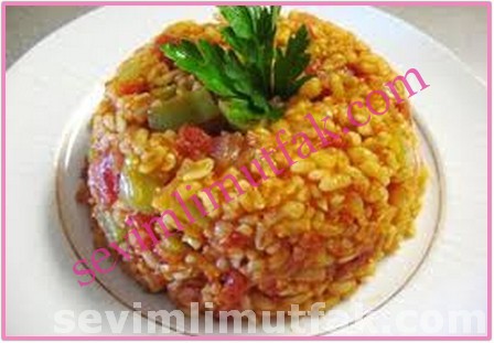 Meyhane Pilavı ( Domatesli Bulgur Pilavı) Nasıl Yapılır? Meyhane Pilavı ( Domatesli Bulgur Pilavı) Nasıl Yapılır?