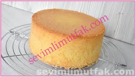 Yumuşacık Pasta Keki (Pandispanya) Nasıl Yapılır? Yumuşacık Pasta Keki (Pandispanya) Nasıl Yapılır?