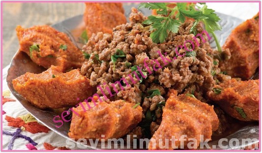 Arap Kebabı ve Patatesli Köfte Nasıl Yapılır? Arap Kebabı ve Patatesli Köfte Nasıl Yapılır?