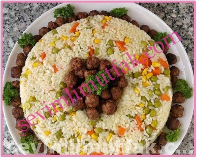 Köfteli Ali Paşa Pilavı Nasıl Yapılır? Köfteli Ali Paşa Pilavı Nasıl Yapılır?
