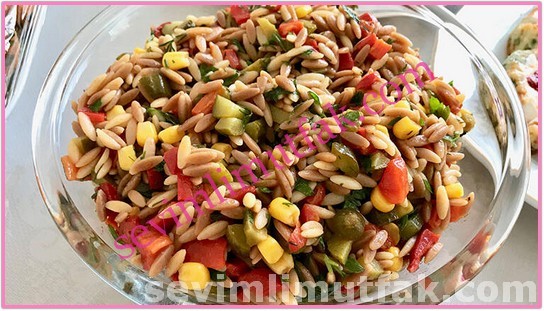 Tavuklu Arpa Şehriye Salatası Nasıl Yapılır? Tavuklu Arpa Şehriye Salatası Nasıl Yapılır?