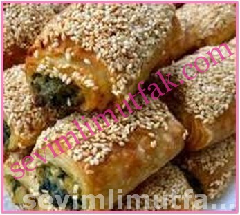 Tereyağlı Ispanaklı Çıtır Börek Nasıl Yapılır? Tereyağlı Ispanaklı Çıtır Börek Nasıl Yapılır?