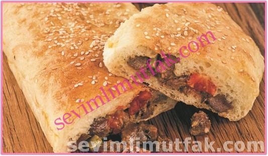 Kavurmalı Yumuşak Pide Nasıl Yapılır? Kavurmalı Yumuşak Pide Nasıl Yapılır?