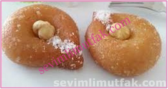 Pratik Şerbetli İrmik Tatlısı Nasıl Yapılır? Pratik Şerbetli İrmik Tatlısı Nasıl Yapılır?