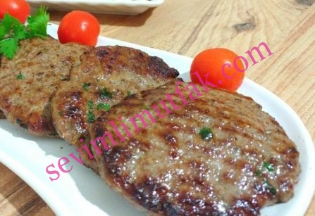 Mangal Tadında Köfte Nasıl Yapılır? Mangal Tadında Köfte Nasıl Yapılır?