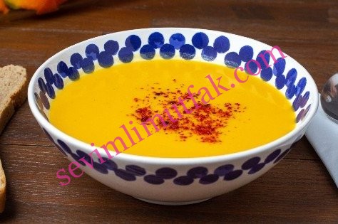 Zencefilli Sütlü Balkabağı Çorbası Nasıl Yapılır? Zencefilli Sütlü Balkabağı Çorbası Nasıl Yapılır?