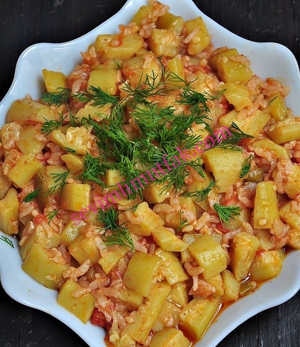 Pirinçli Kabak Yemeği Nasıl Yapılır? Pirinçli Kabak Yemeği Nasıl Yapılır?