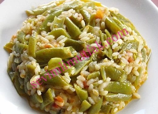 Yeşil Fasulyeli Pilav Tarifi Yeşil Fasulyeli Pilav Tarifi
